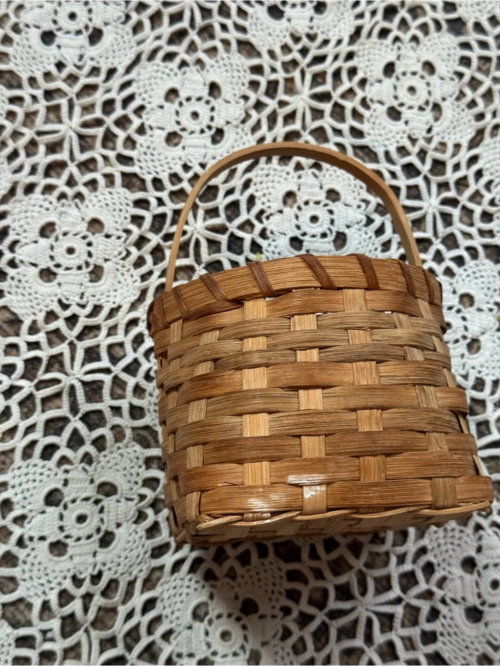Vintage Mini Woven Splint Basket with Handle Primitive Country Decor